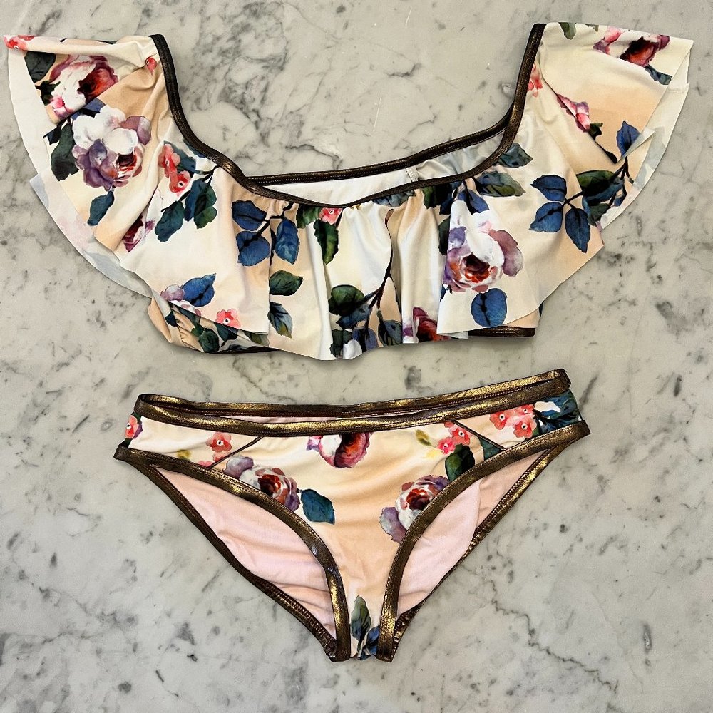 Gianni Bini Pink Floral Bronze Trim Flounce Top (L) and Bikini Bottom (M)